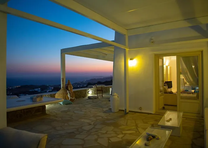 Lux Private Estate Endless Sea & Sky View