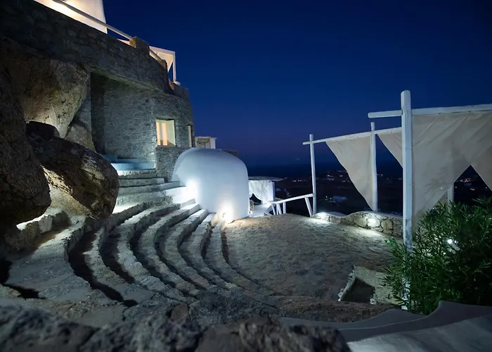 Lux Private Estate Endless Sea & Sky View